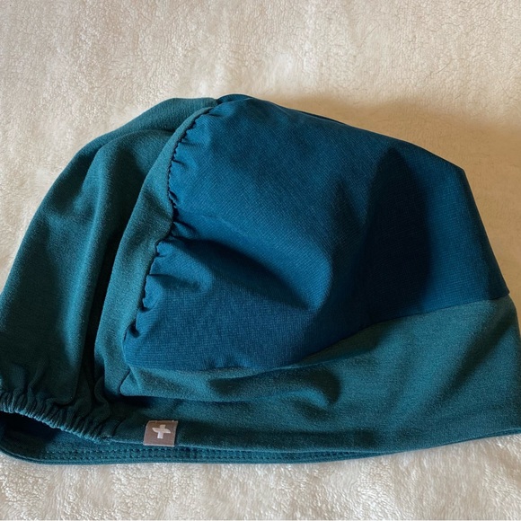 FIGS MODERN SCRUB CAP, NEW - Picture 2 of 5